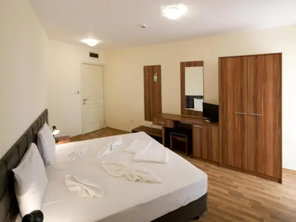 Hotel Golden Ina - All Inclusive - Beachfront 10